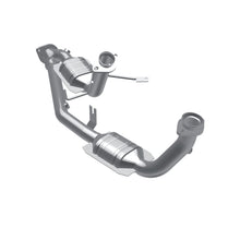 Load image into Gallery viewer, MagnaFlow Direct Fit Catalytic Converter 96-99 Ford Taurus3.0L 50S