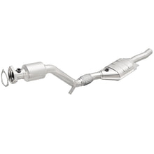 Load image into Gallery viewer, MagnaFlow Direct Fit Catalytic Converter 03 Volkswagen Passat 2.8L