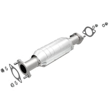 Load image into Gallery viewer, MagnaFlow Direct Fit Catalytic Converter 03-06 Outlander 2.4L
