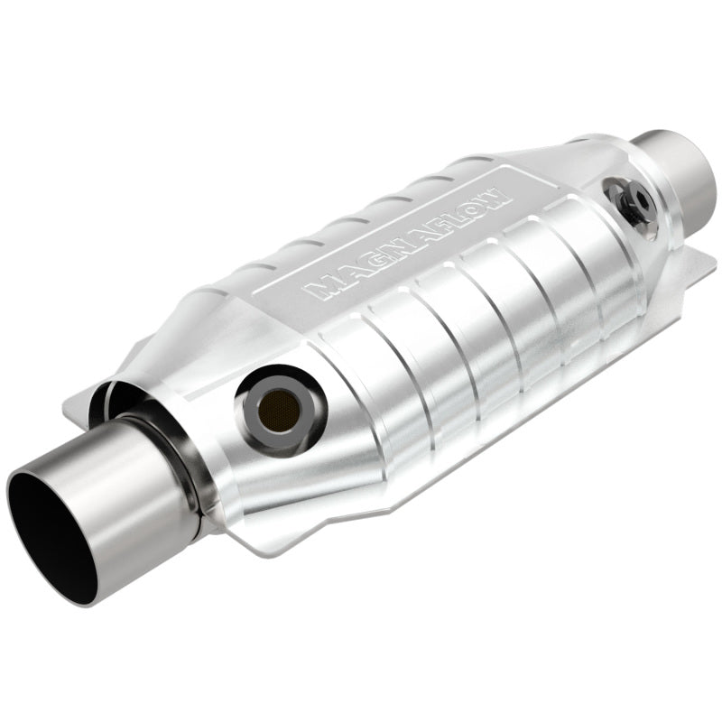 MagnaFlow Universal Catalytic Converter 2 Dual O2 Boss