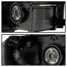 Load image into Gallery viewer, xTune Dodge Ram 1500 02-05 Amber Crystal Headlights HD-JH-DR02-AM-BSM