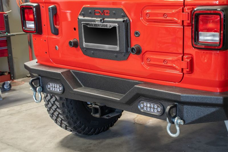 DV8 Offroad 2018+ Jeep Wrangler JL Spare Tire Delete Kit w/ License Plate Bracket w/o Reverse Camera