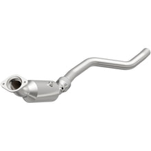 Load image into Gallery viewer, MagnaFlow Direct Fit Catalytic Converter 2005 Chrysler 300C 5.7L V8 / 2005 Dodge Magnum 5.7L V8