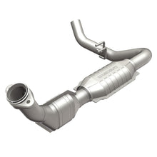 Load image into Gallery viewer, MagnaFlow Direct Fit Catalytic Converter 99-00 Ford Trucks 5.4L